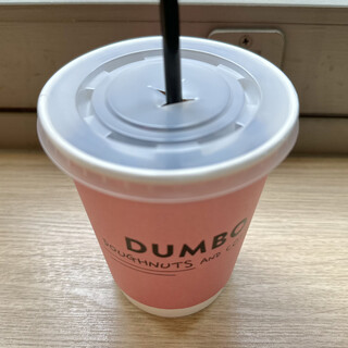 ダンボ ドーナツ アンド コーヒー - 