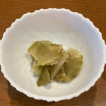 中華菜館しま - 突き出しのザーサイ