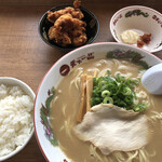 Tenkaippin - 新　唐揚げ定食　ラーメン大盛