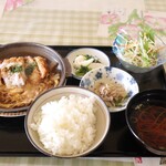 Ikiiki - 日替わりランチ（煮カツ）