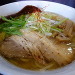 淡麗しおらーめん　680円