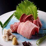 Bakuro special selection beef sashimi platter