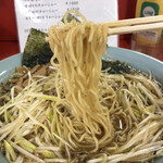 ラーメンショップ - 硬めの茹で上げ。