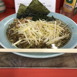 ラーメンショップ - ネギ味噌ラーメン中盛り、850円＋100円。