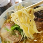 丸太小屋 - 麺も良い。