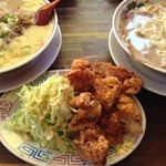 中華そば 高安 - セットメニューのから揚げ