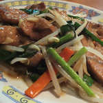 福建家庭料理 旬の香 - 塩味だからレバーのコクと香りが違う！　「にらレバー炒め」