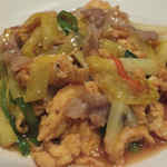 福建家庭料理 旬の香 - 「黄にらと玉子のふんわり炒め」：柔らかな香りの黄にらは玉子と合う合う♪