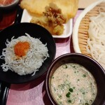 うどん家 八重桜 - 