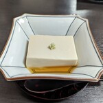 蕎麦・酒 青海波 - 胡麻豆腐