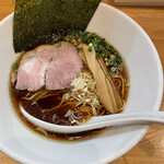 麺屋 万年青 - 醤油ラーメン