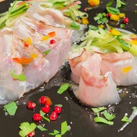 本日のお魚、カルパッチョの仕立てで
