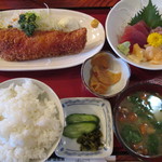 海鮮・話食処 しん - ①極上サーモンフライ＋お任せさしみ定　890円