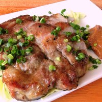ブラチェリア バーヴァ - 上州とことん豚肩ロースの炭火焼き定食 850円