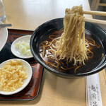 越前家 - お蕎麦も歯ごたえあって美味しい