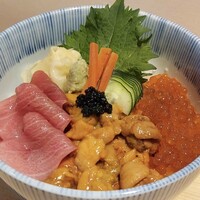 極み丼