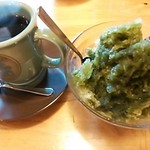 コメダ珈琲店 - ミニかき氷抹茶あずきとアメリカンコーヒーのセット
            