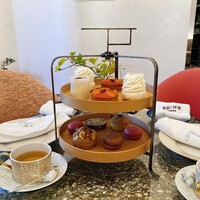 ベージュ アラン・デュカス 東京 - 