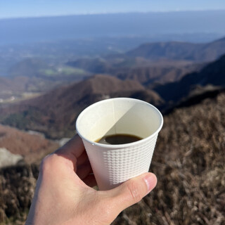 大山頂上避難小屋売店_1
