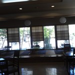 レストラン友國 - 小上がり座敷の様子です