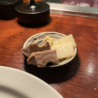 カルネジーオ イースト - 