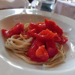 ウシマル - フルーツトマトのタリオリーニ。全粒粉タイプ。