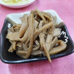中華料理 萬福 - メンマ。炒めてありとてもウマイ！