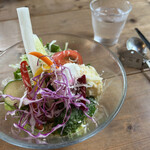 Kobe ozo Cafe 901 - いろどり野菜のサラダ