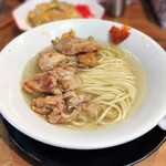 中華そば 九兵衛 本店 - スグ美味しい♪スゴク美味しい♪じゃない、ホンモノのチキンラーメンやぁ～♪