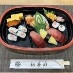 柏寿司 - 料理写真:出前のお寿司
大名　3,000円