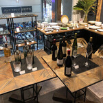 shells store - 2階奥の一角