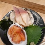 越中屋  - 赤貝と北寄貝の造り