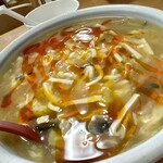 麒麟飯店 - 酸辣湯麺