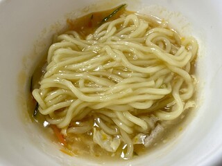 Kirin Hanten - 酸辣湯麺