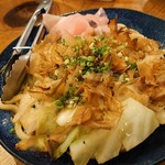 刺身と原始焼き ダイキチきんぎょ - 焼きうどん 880円