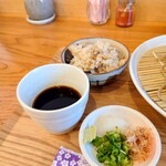 手打ち蕎麦と甘味 満星 - 2022年11月　炊き込みご飯とカエシ