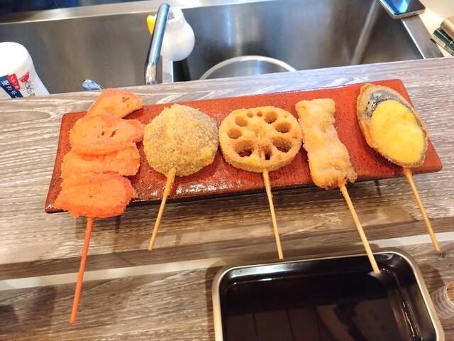 遣らずの雨 青森 串揚げ居酒屋｜古川の人気店