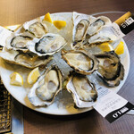 牡蠣ノ星 - 生牡蠣12個入りプレート