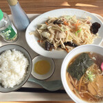 Shokujitokoro Hayashi - ミニ醤油ラーメンセット(肉入り野菜炒め定食)