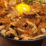 ひだまり庵 - 3種盛肉丼（ステーキ）