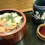 ウニつぶ丼