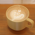コーヒースタンド ポレポレ - ２０２２年１１月再訪：カフェラテ☆