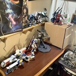 さらしあキッチン - 【その他(店内)】ガンプラグッズがいっぱい！