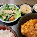 箸処 生尾 - サラダ、小鉢、だし巻き玉子付き
