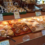 Supeinishigamapankouboumericheru - クリームパンなど定番の甘いパン