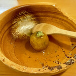 Ohashidokoro Nadeshiko - 月見カボチャ饅頭。銀餡の優しいお味に皆さま感動꒰˘̩̩̩⌣˘̩̩̩๑꒱♡添えられた茎わさびがキリッと引き締め役を果たしていてかなり、上質な一皿です。