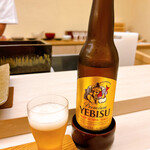 鮨おばな - 最初hアエビスの小瓶で気道を確保