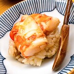 鮨おばな - 車海老丼です。この車海老もなんちゃってではなくて、特大サイズ。文句なしにウンマイ