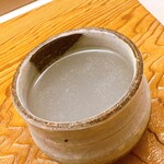 鮨おばな - 八海山の濁りスパークリング。シュワシュワです