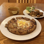 ネパールステーション - ミックスバラ＆ミックスセクワ。スープはサービス